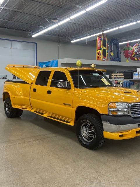 Used 2001 GMC Sierra 3500 4x4 Crew Cab w/ Off-Road Skid Plate Pkg image 4