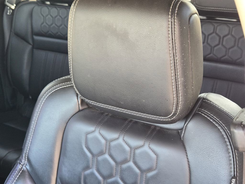 Used 2023 Nissan Frontier SV w/ SV Premium Package image 13