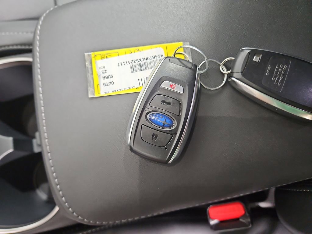 Certified 2025 Subaru Outback Limited image 31