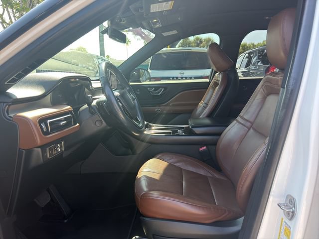 Used 2021 Lincoln Aviator Reserve w/ Class IV Trailer Tow Package RWD image 12