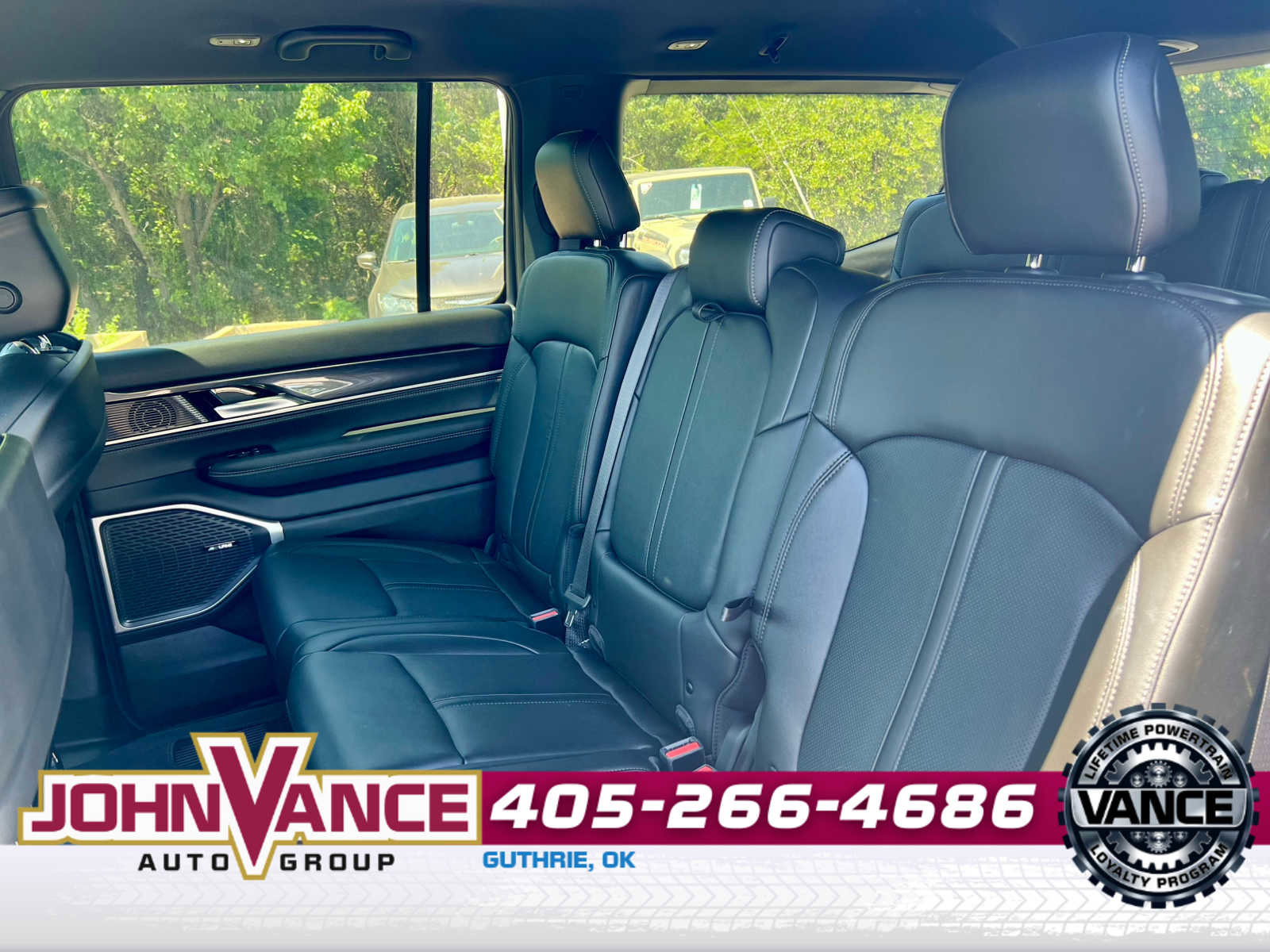 Used 2024 Jeep Wagoneer 4WD image 34