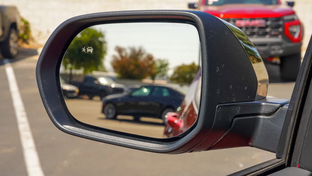 Used 2026 GMC Terrain Elevation image 27