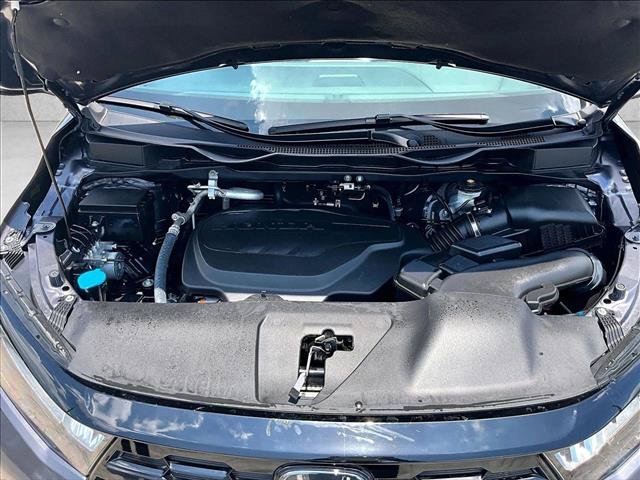 Used 2025 Honda Odyssey Touring image 11