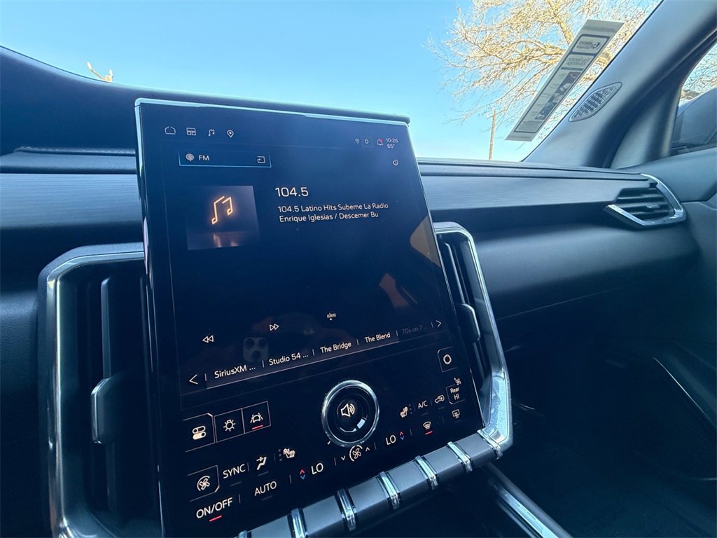 Used 2025 GMC Acadia Elevation image 21