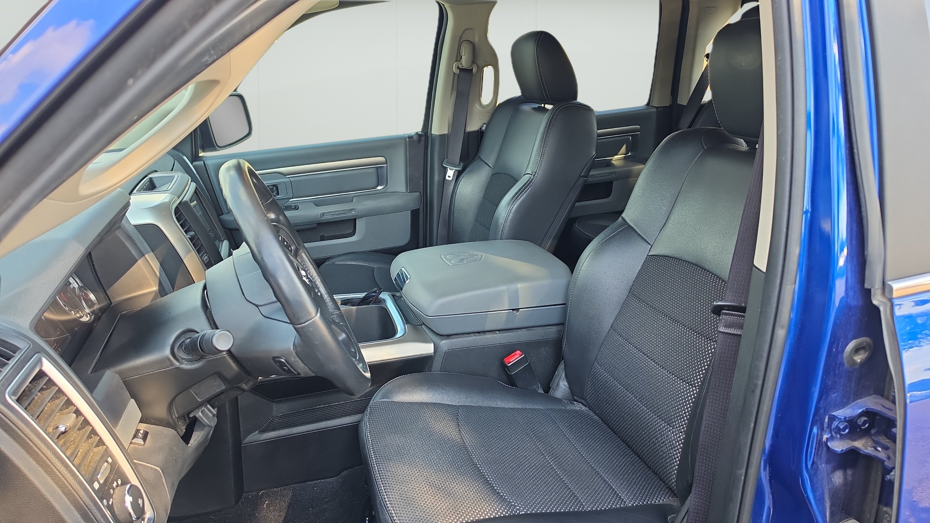 Used 2017 RAM 1500 Lone Star AWD/4WD image 9