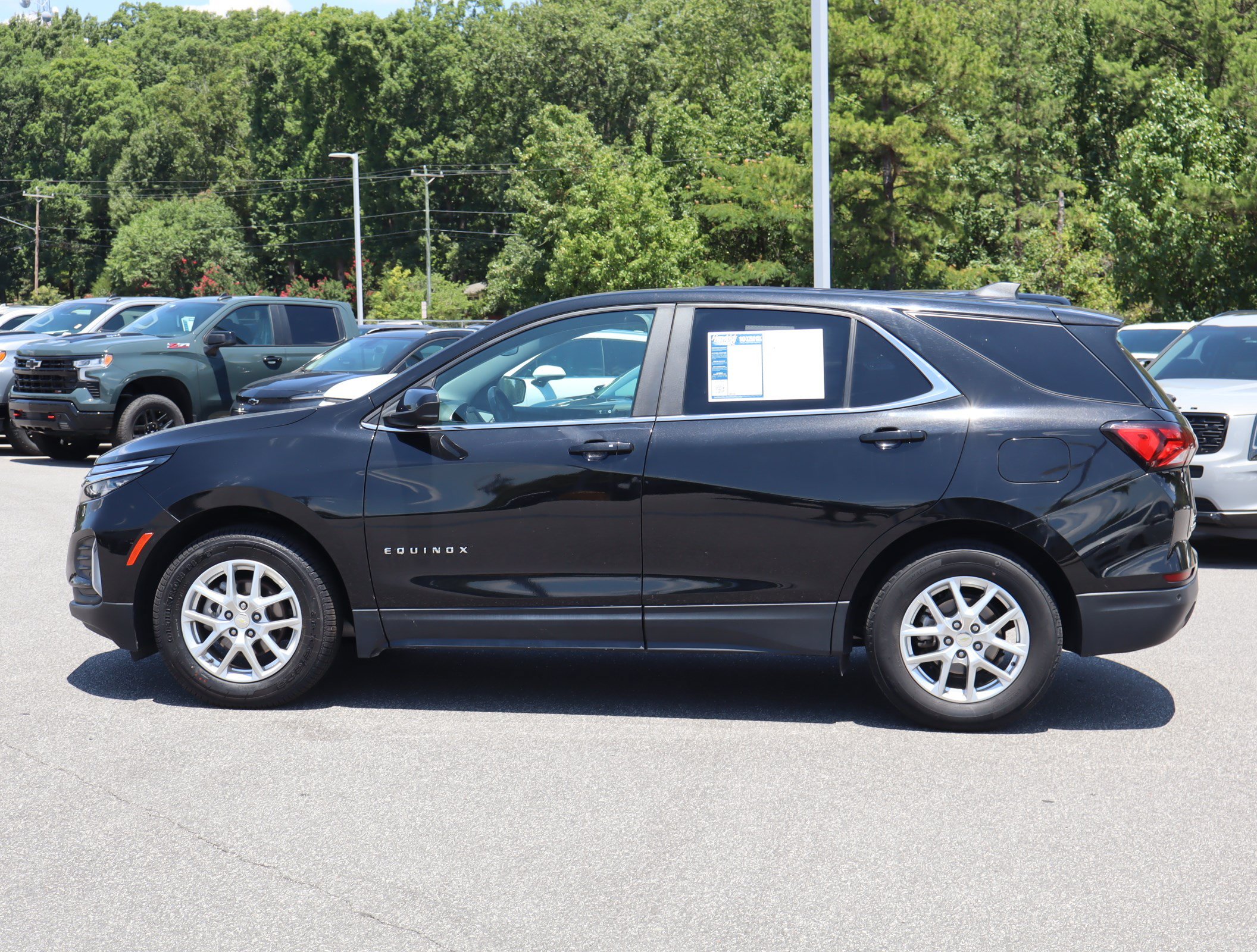 Used 2022 Chevrolet Equinox LT FWD image 6