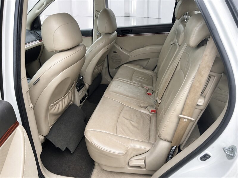 Used 2008 Hyundai Veracruz GLS AWD/4WD image 27