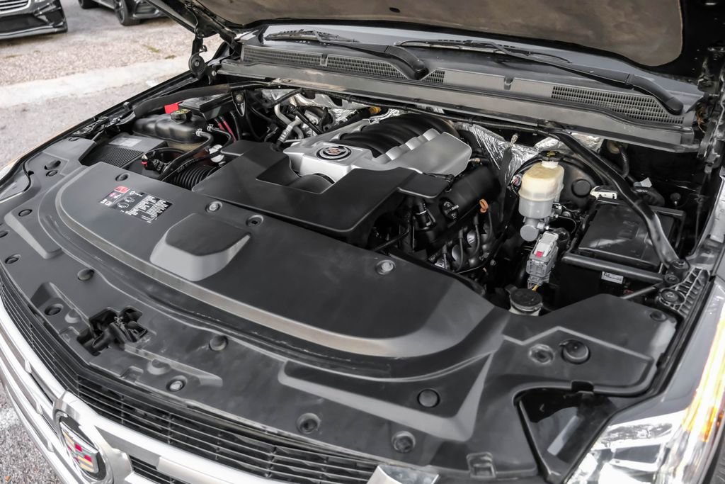 Used 2015 Cadillac Escalade Luxury image 53