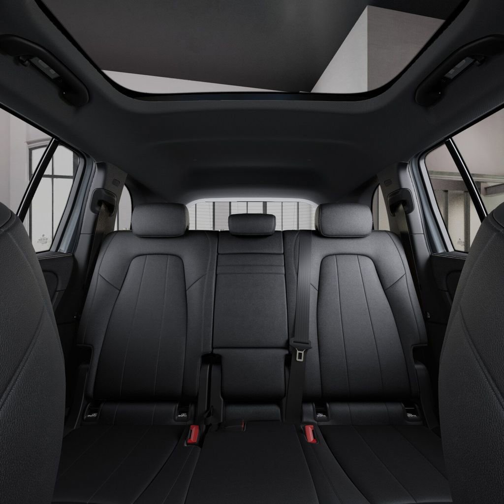 New 2026 Mercedes-Benz GLB 250 image 44