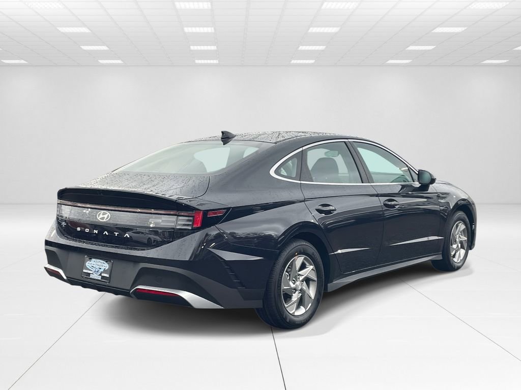 New 2026 Hyundai Sonata SE FWD image 6