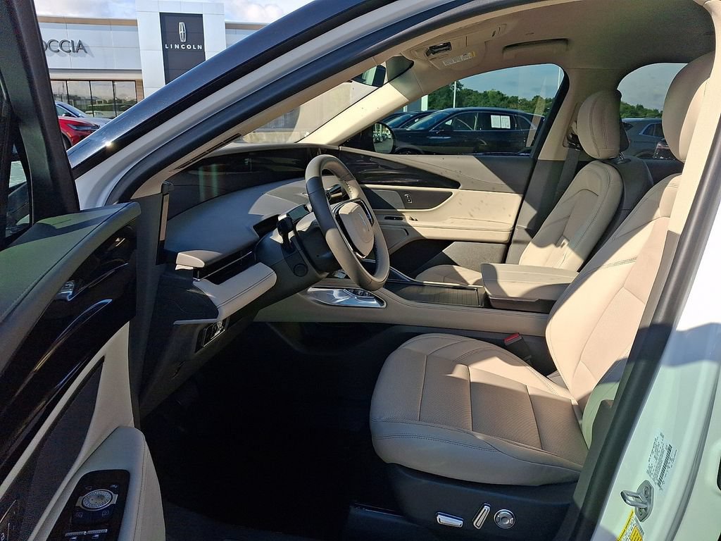 Certified 2024 Lincoln Nautilus Premier AWD/4WD image 13