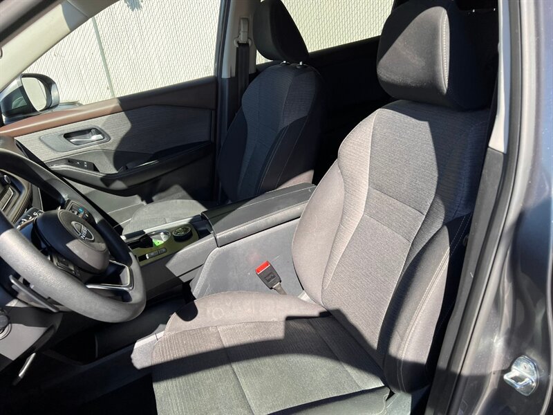 Used 2023 Nissan Rogue SV AWD/4WD image 14