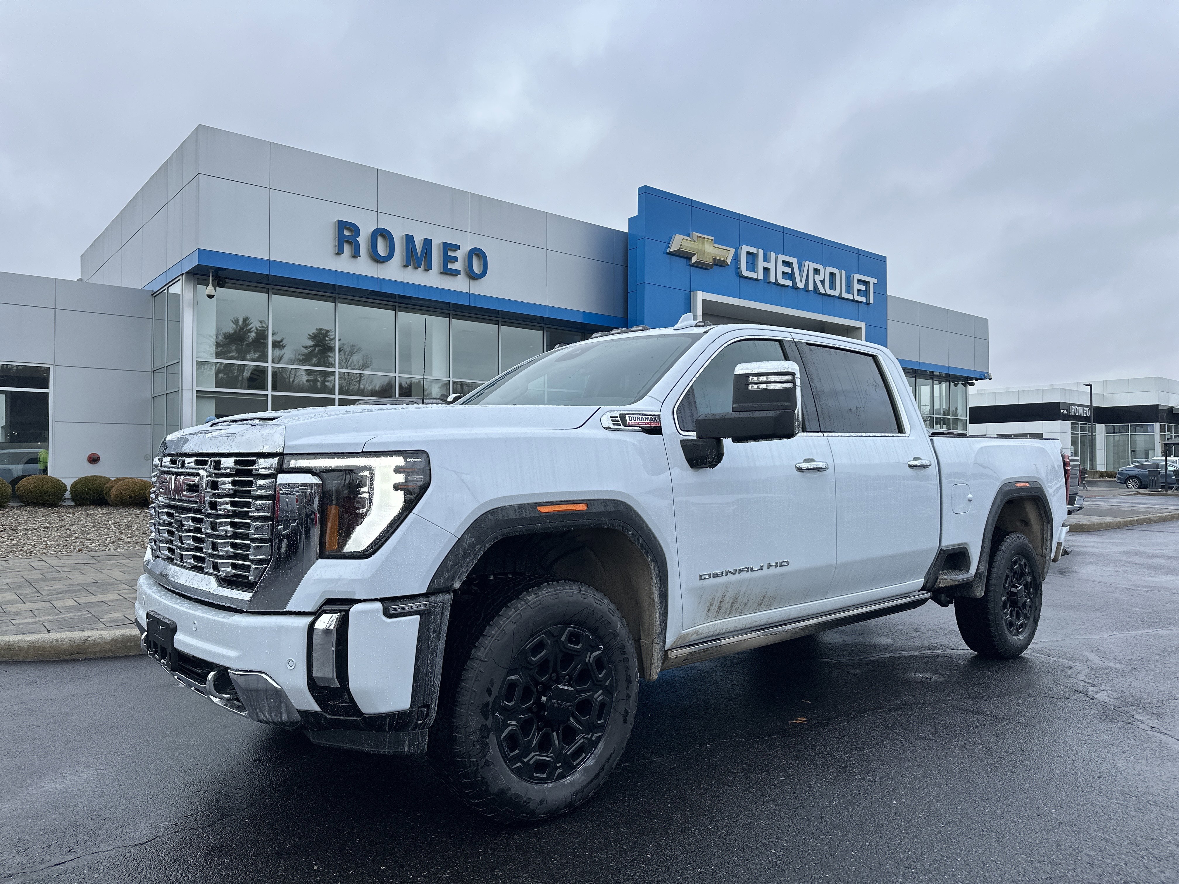 New 2026 GMC Sierra 2500 Denali w/ Max Trailering Package