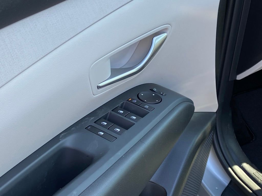 New 2026 Hyundai Tucson SEL image 11
