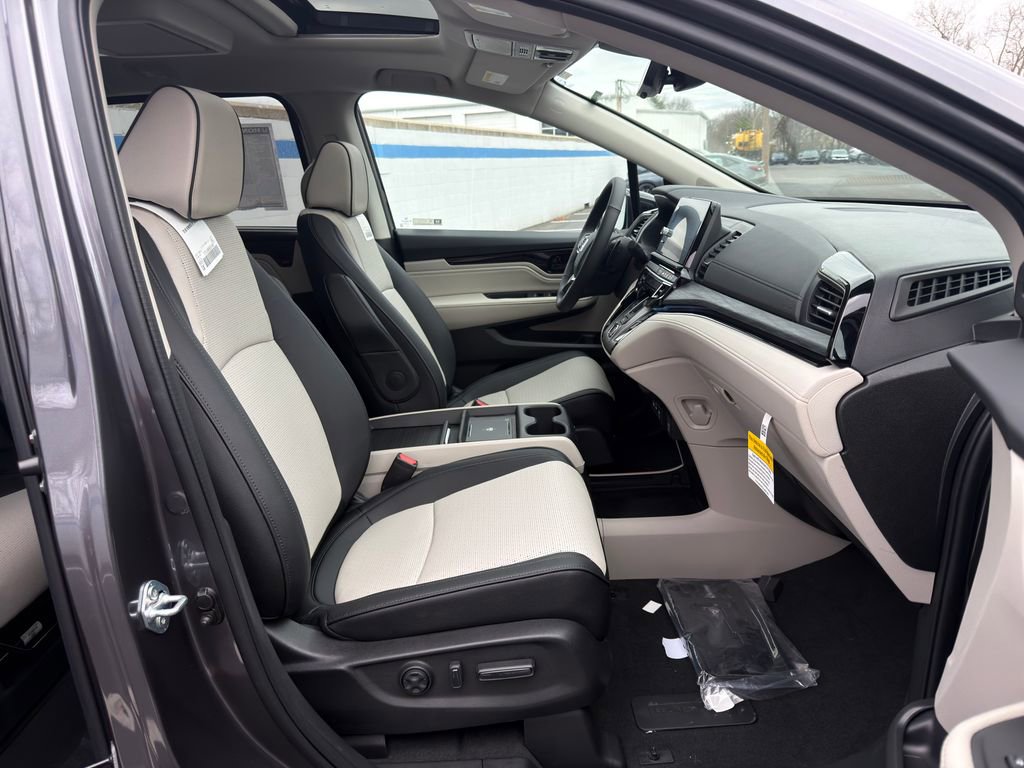 Certified 2026 Honda Odyssey Elite image 26
