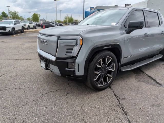 Used 2024 GMC Sierra EV Denali AWD/4WD image 12