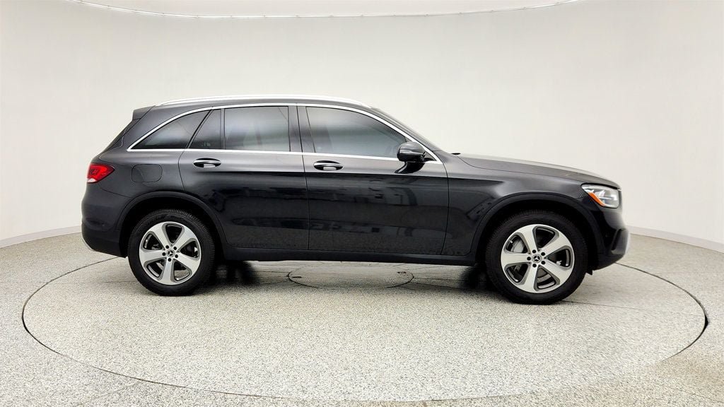 Used 2021 Mercedes-Benz GLC 300 w/ Multimedia Package image 4
