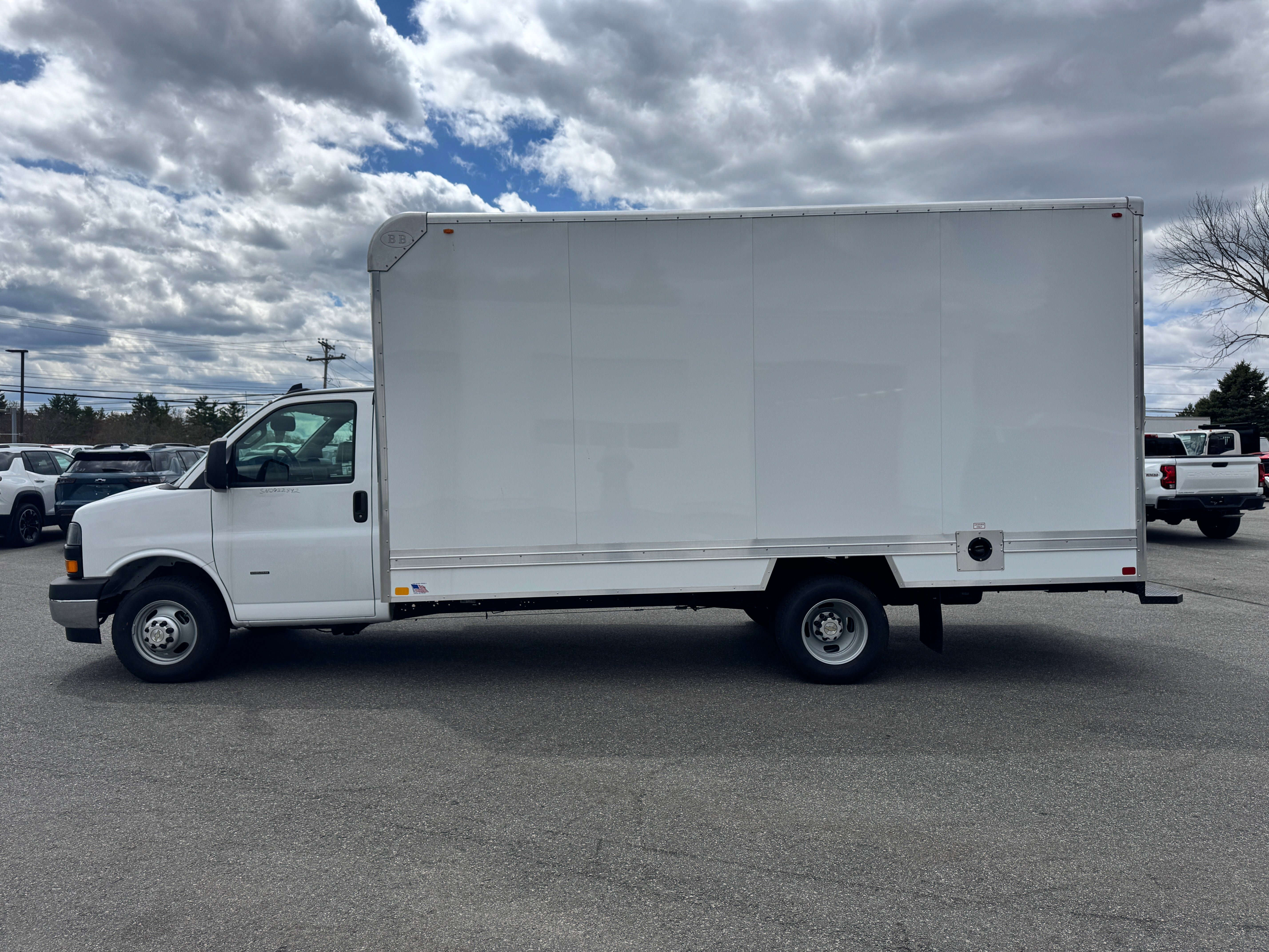 New 2025 Chevrolet Express 3500 w/ Power Convenience Package RWD image 6