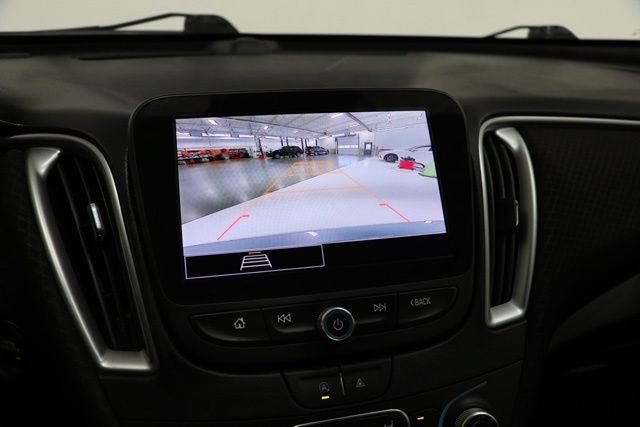 Used 2025 Chevrolet Malibu LT FWD image 24