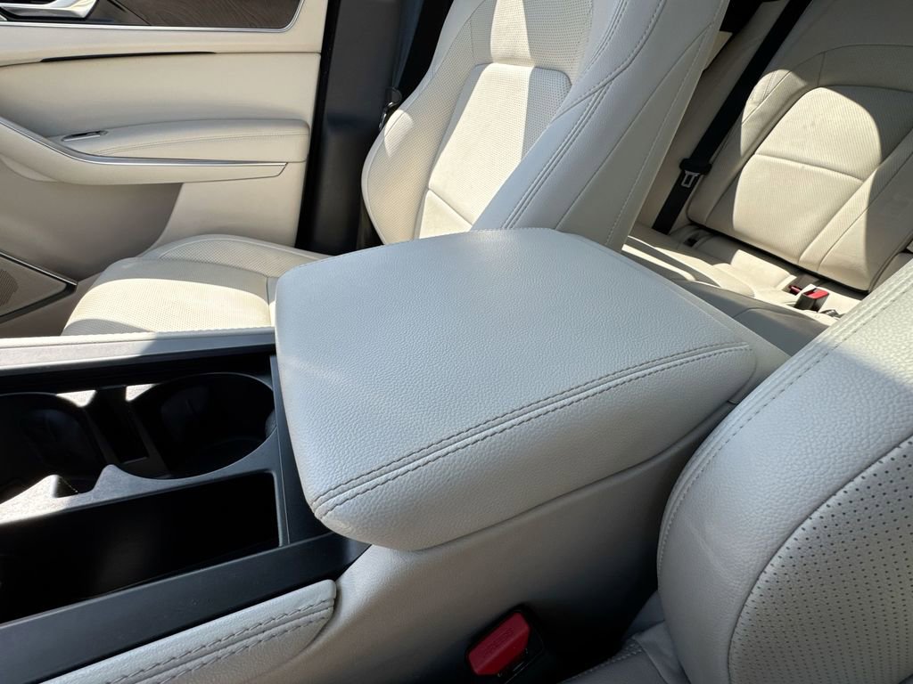 Used 2022 Jaguar F-PACE S image 24