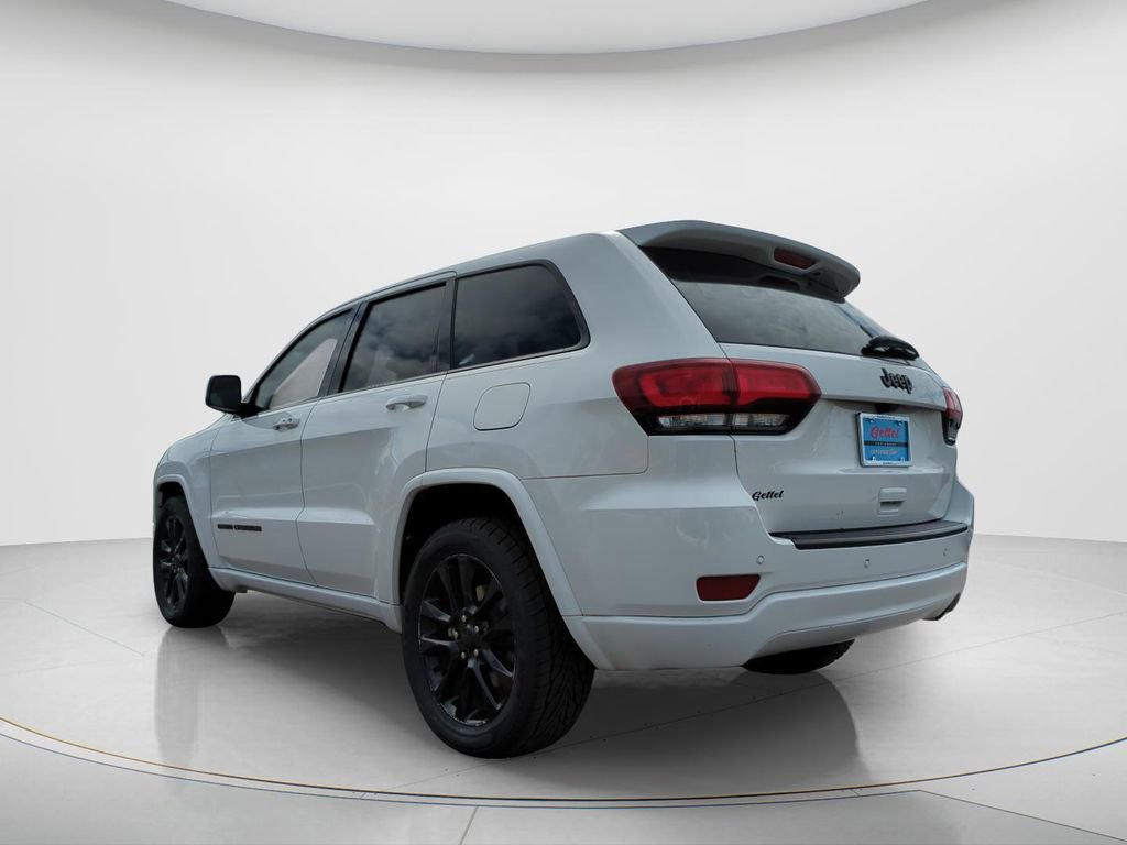 Used 2021 Jeep Grand Cherokee Laredo X RWD image 7