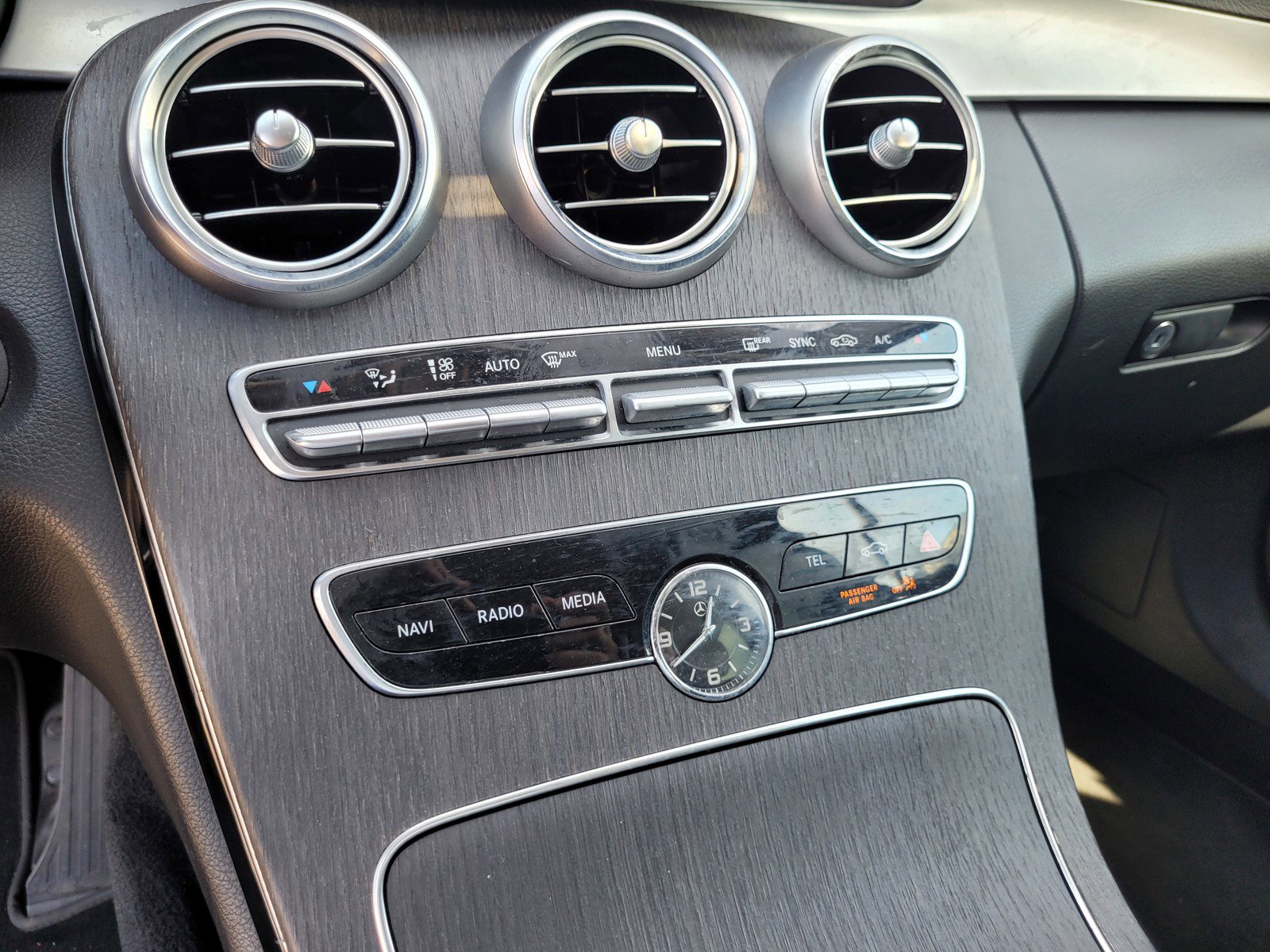 Used 2019 Mercedes-Benz C 300 Sedan image 18