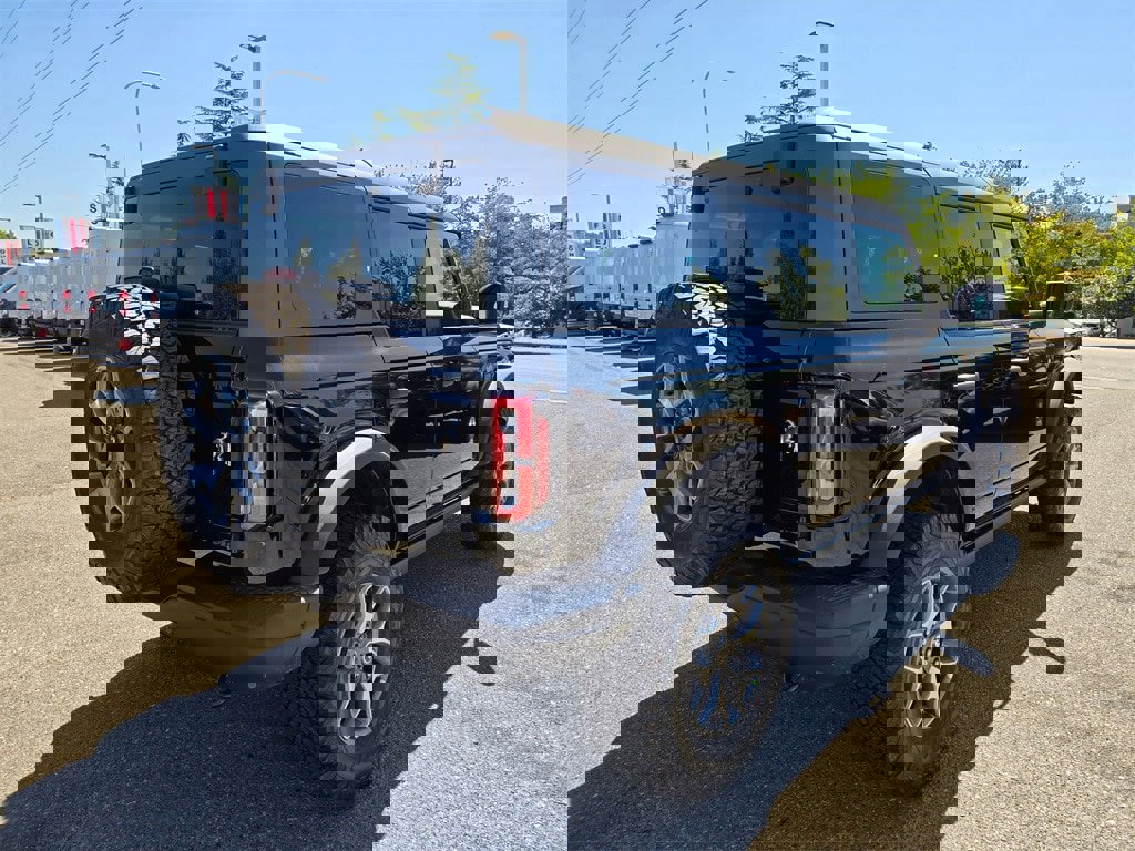 New 2025 Ford Bronco Badlands image 5