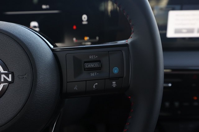 New 2025 Nissan Kicks SR FWD image 28