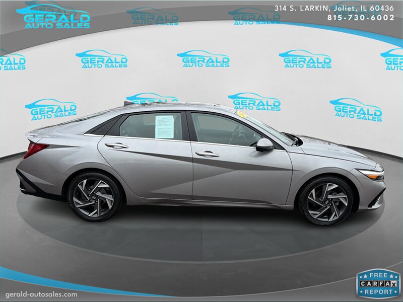 Used 2024 Hyundai Elantra Limited image 5