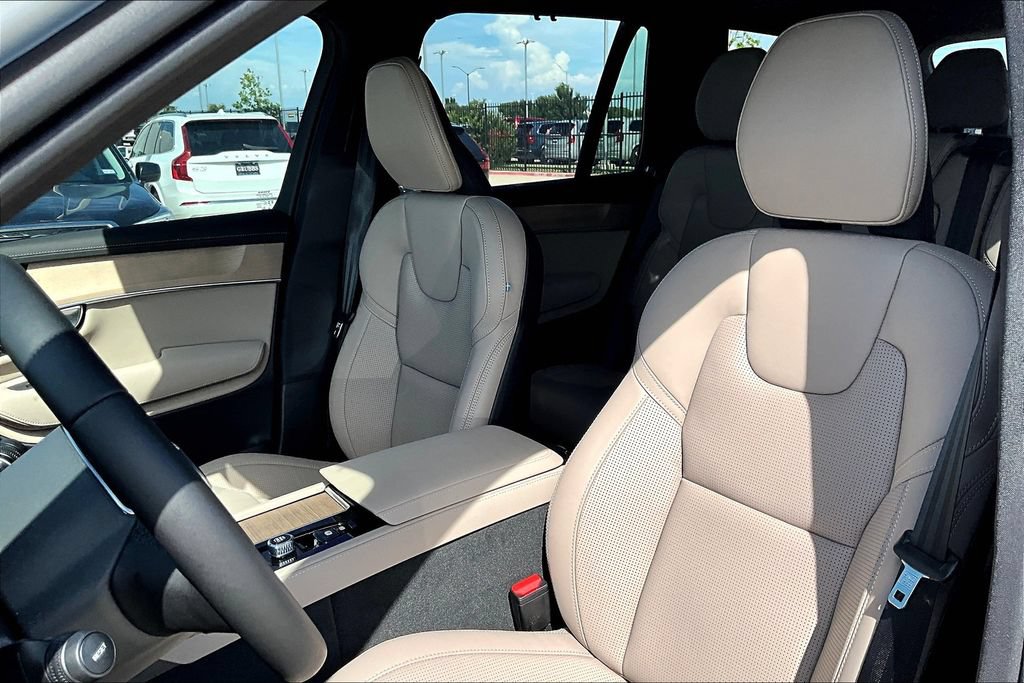 New 2026 Volvo XC90 B6 Ultra w/ Protection Package AWD/4WD image 15