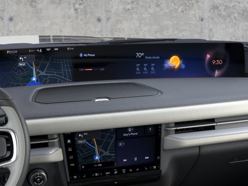 New 2026 Lincoln Navigator Premiere AWD/4WD image 14