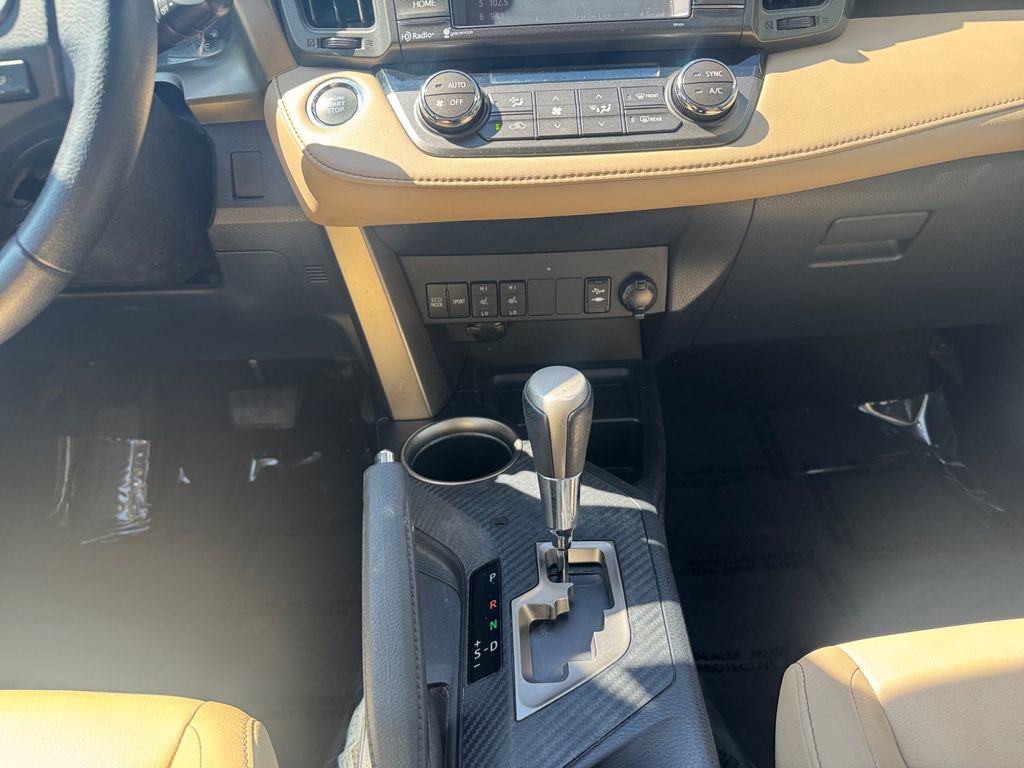 Used 2015 Toyota RAV4 Limited AWD/4WD image 11