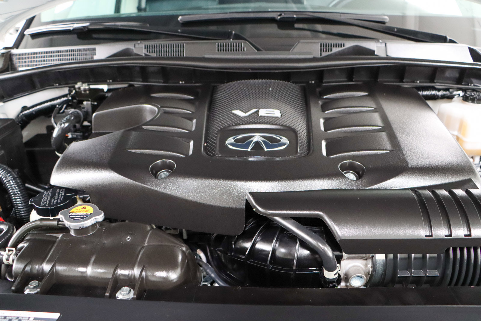 Used 2024 INFINITI QX80 Luxe w/ Cargo Package image 35