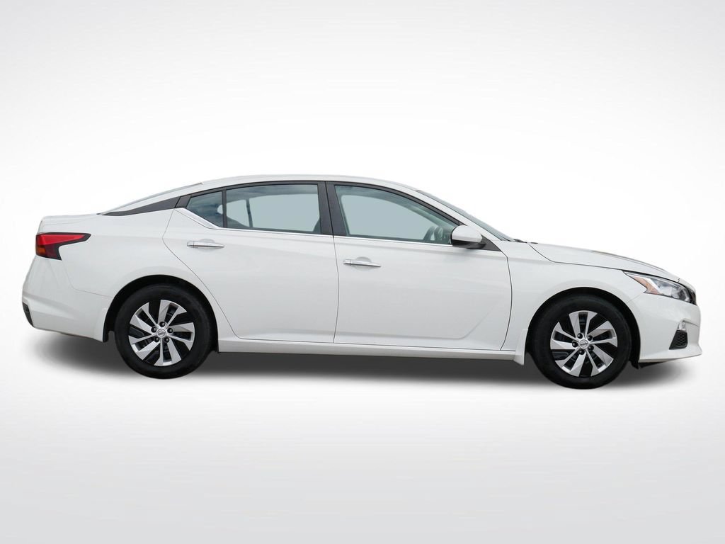 Used 2021 Nissan Altima 2.5 S w/ Driver Assist Package FWD image 2