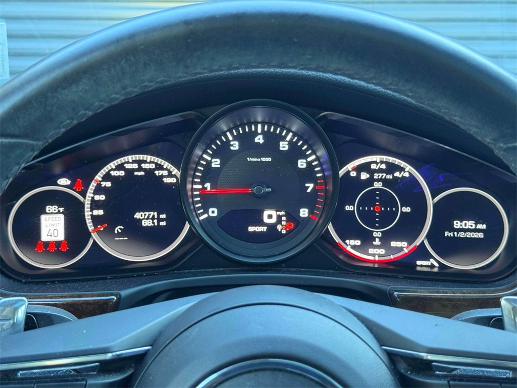 Used 2021 Porsche Panamera image 19