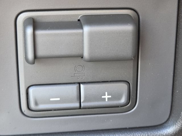 New 2026 GMC Canyon AT4X w/ AT4X AEV Edition AWD/4WD image 11