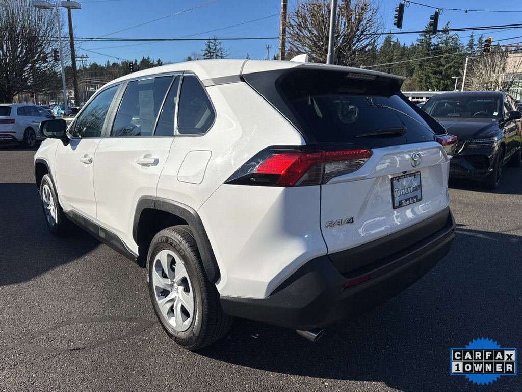 Used 2024 Toyota RAV4 LE image 8