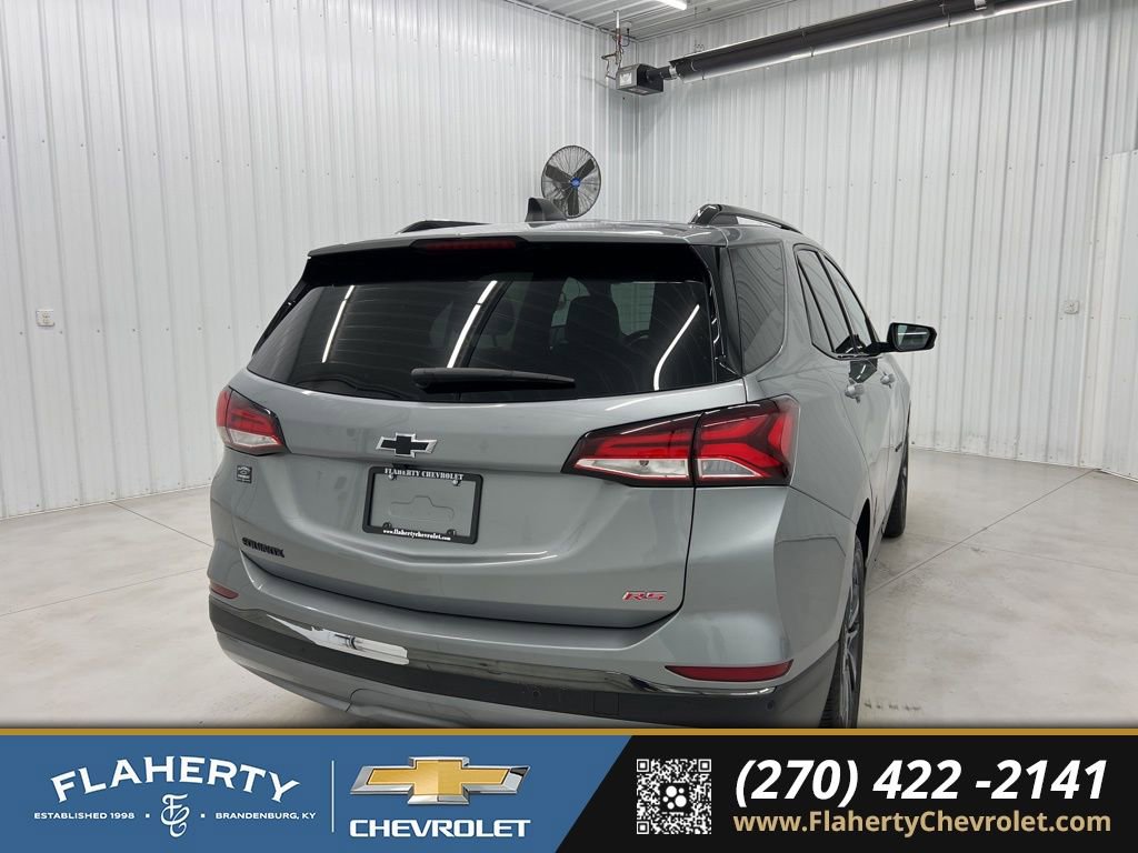 Used 2023 Chevrolet Equinox RS w/ LPO, Floor Liner Package image 3