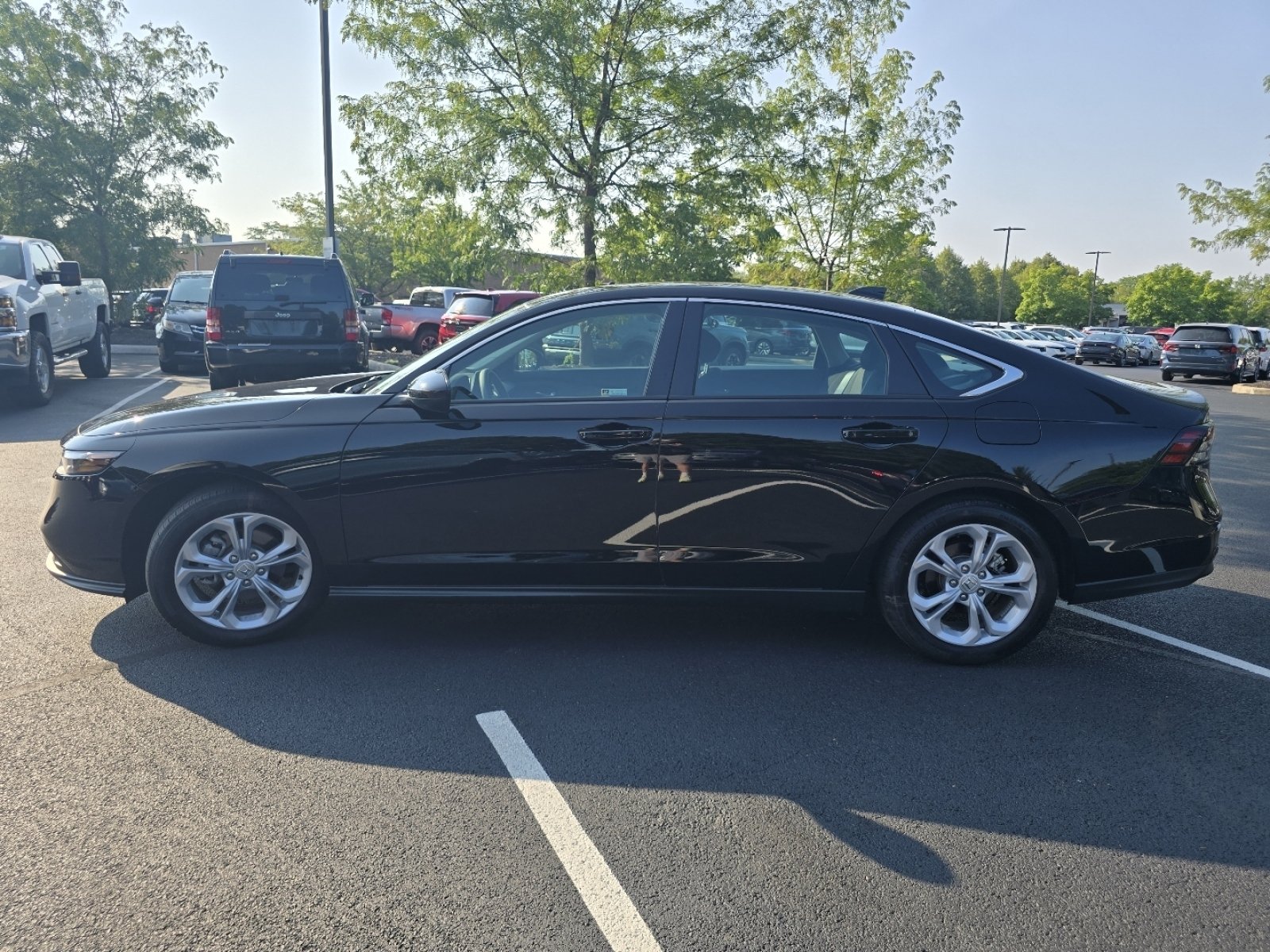 Used 2025 Honda Accord LX image 12