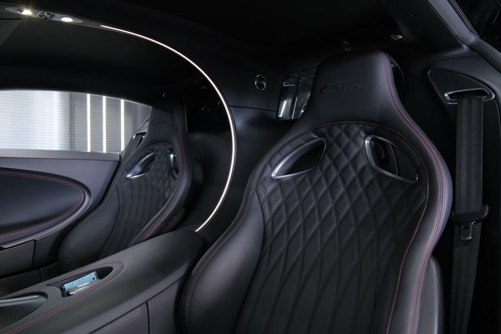 Used 2018 Bugatti Chiron AWD/4WD image 10