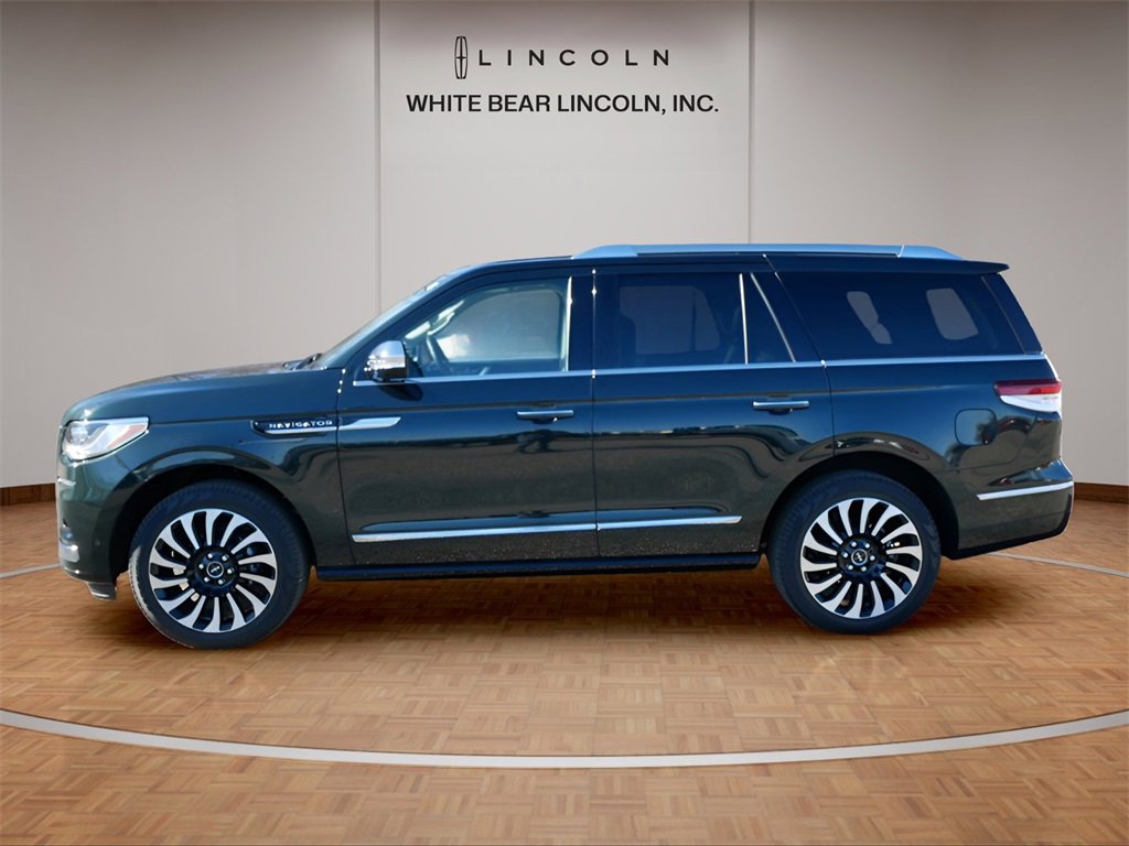 Used 2022 Lincoln Navigator Black Label image 5
