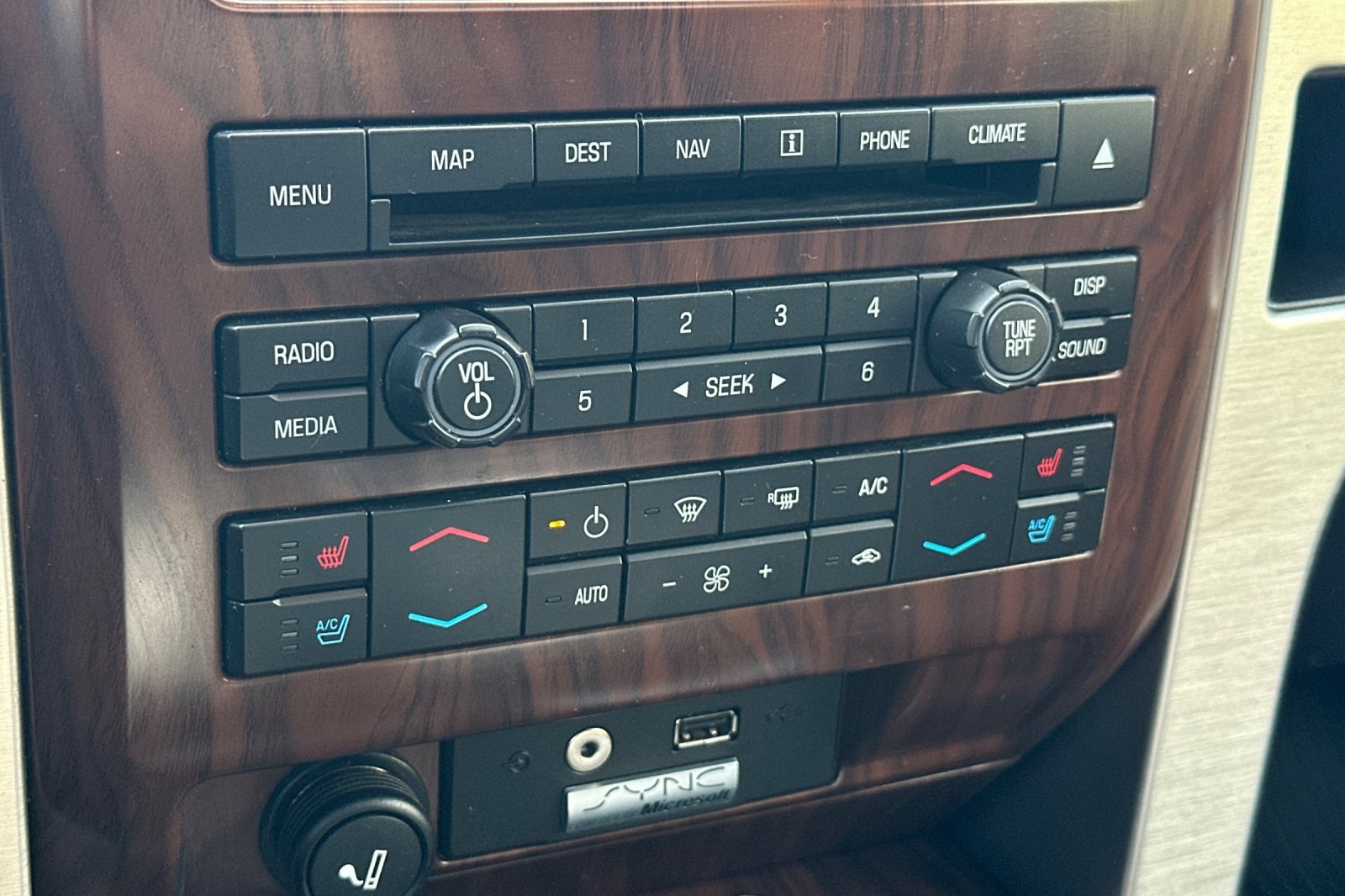 Used 2010 Ford F150 Platinum image 20