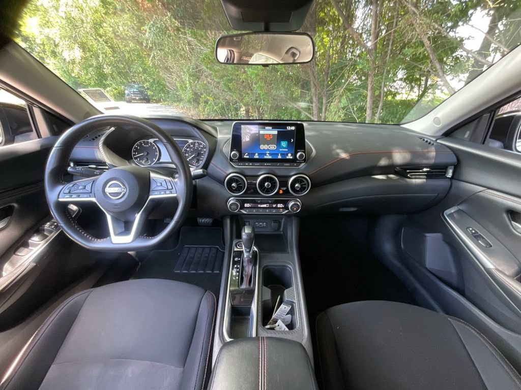 Used 2025 Nissan Sentra SR FWD image 18