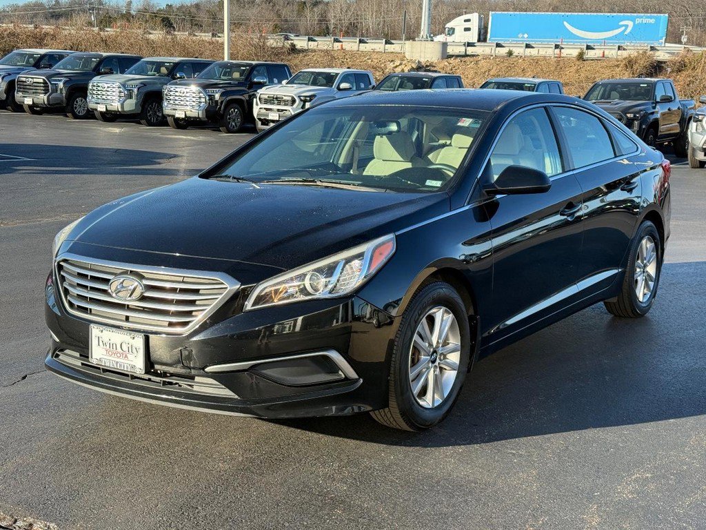 Used 2016 Hyundai Sonata SE image 8