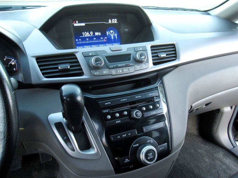 Used 2012 Honda Odyssey EX-L image 22