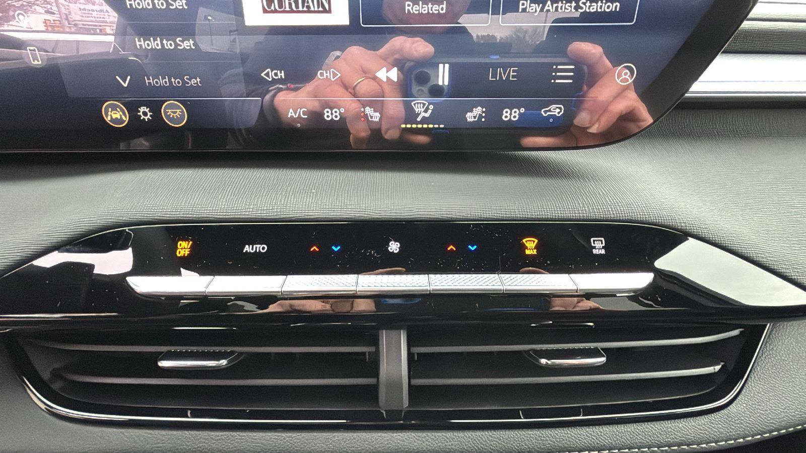 New 2026 Buick Enclave Sport Touring w/ Power Package image 21