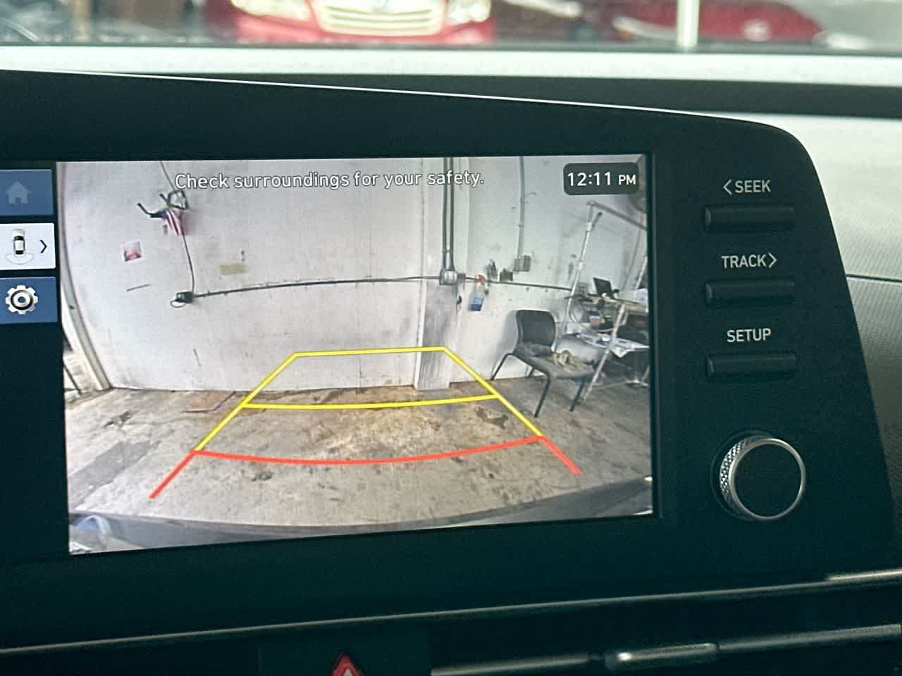 Used 2025 Hyundai Elantra SE FWD image 19