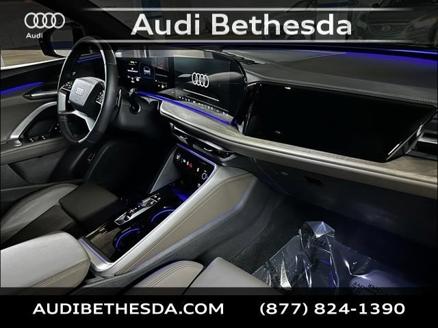 Used 2025 Audi Q5 Premium Plus w/ Premium Plus AWD/4WD image 11