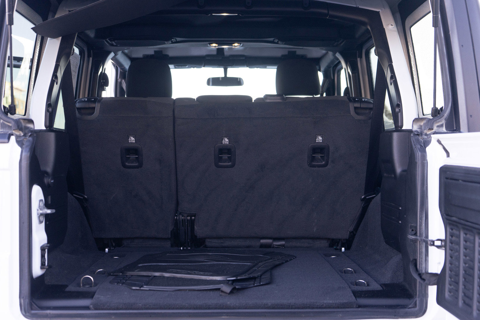 Used 2021 Jeep Wrangler Unlimited Sport image 9