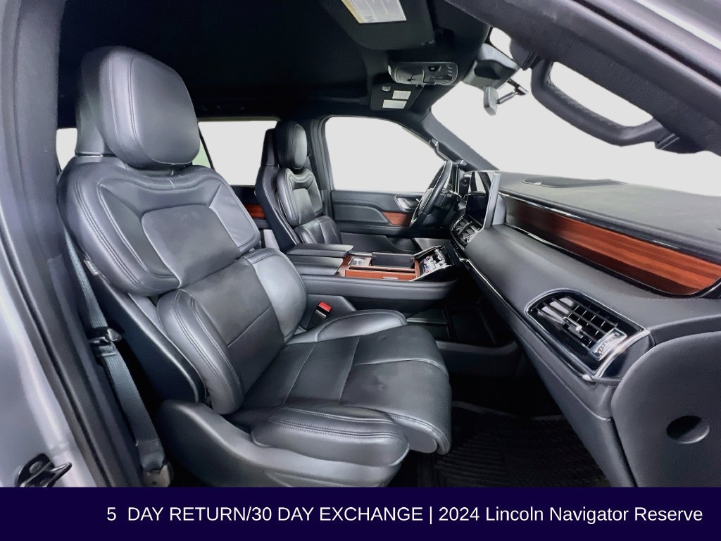 Used 2024 Lincoln Navigator Reserve AWD/4WD image 35
